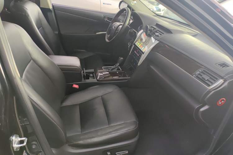 Used Toyota Camry 2016 2.0G 10th Anniversary Leading Edition Right Front Seat