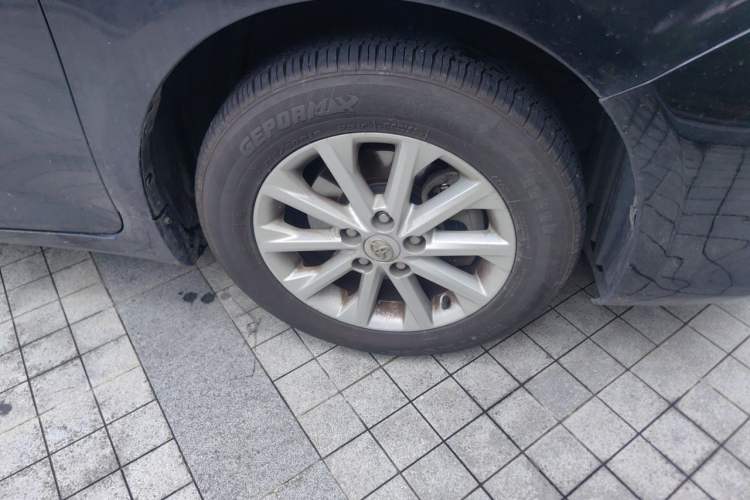 Used Toyota Camry 2016 2.0G 10th Anniversary Leading Edition Right Front Wheel Hub