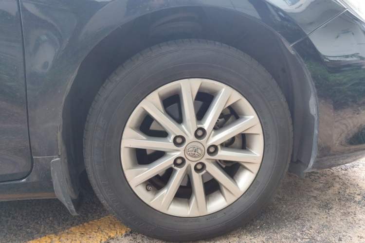 Used Toyota Camry 2016 2.0G 10th Anniversary Leading Edition Right Front Wheel Hub