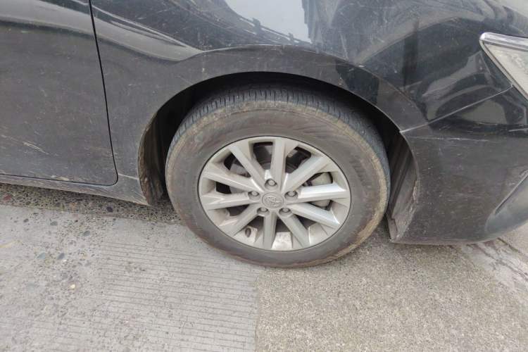 Used Toyota Camry 2016 2.0G 10th Anniversary Leading Edition Right Front Wheel Hub