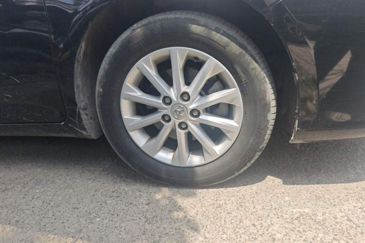 Used Toyota Camry 2016 2.0G 10th Anniversary Leading Edition Right Front Wheel Hub