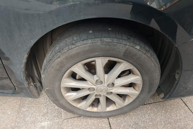 Used Toyota Camry 2016 2.0G 10th Anniversary Leading Edition Right Front Wheel Hub