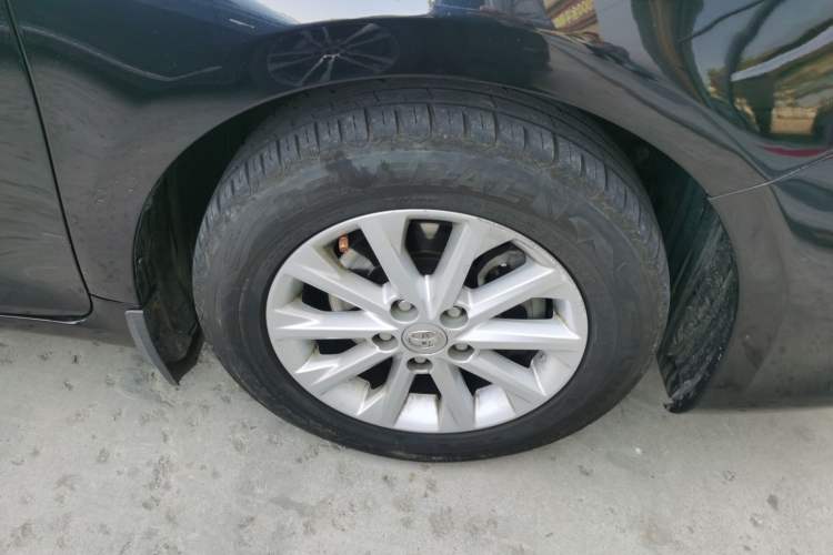 Used Toyota Camry 2016 2.0G 10th Anniversary Leading Edition Right Front Wheel Hub