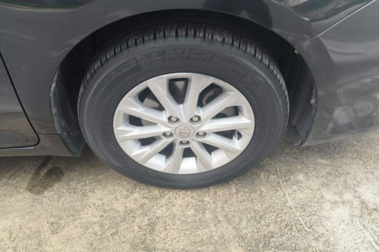 Used Toyota Camry 2016 2.0G 10th Anniversary Leading Edition Right Front Wheel Hub