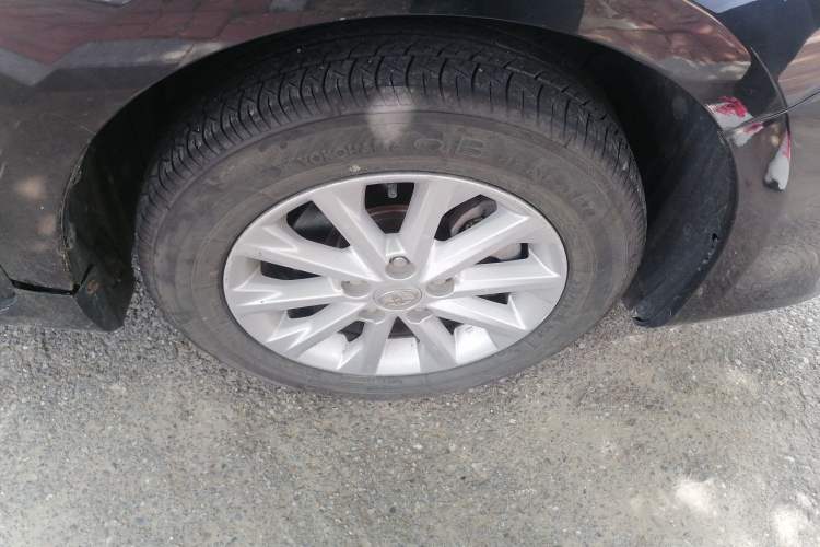 Used Toyota Camry 2016 2.0E 10th Anniversary Elite Edition Right Front Wheel Hub
