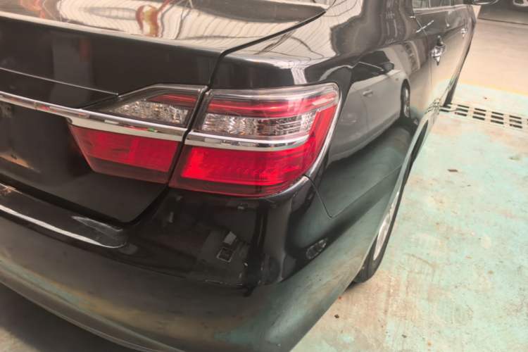 Used Toyota Camry 2016 2.0G 10th Anniversary Leading Edition Right Rear Taillight