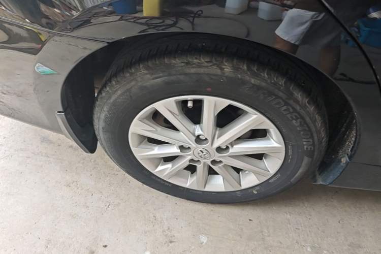 Used Toyota Camry 2016 2.0G 10th Anniversary Leading Edition Right Rear Wheel Hub
