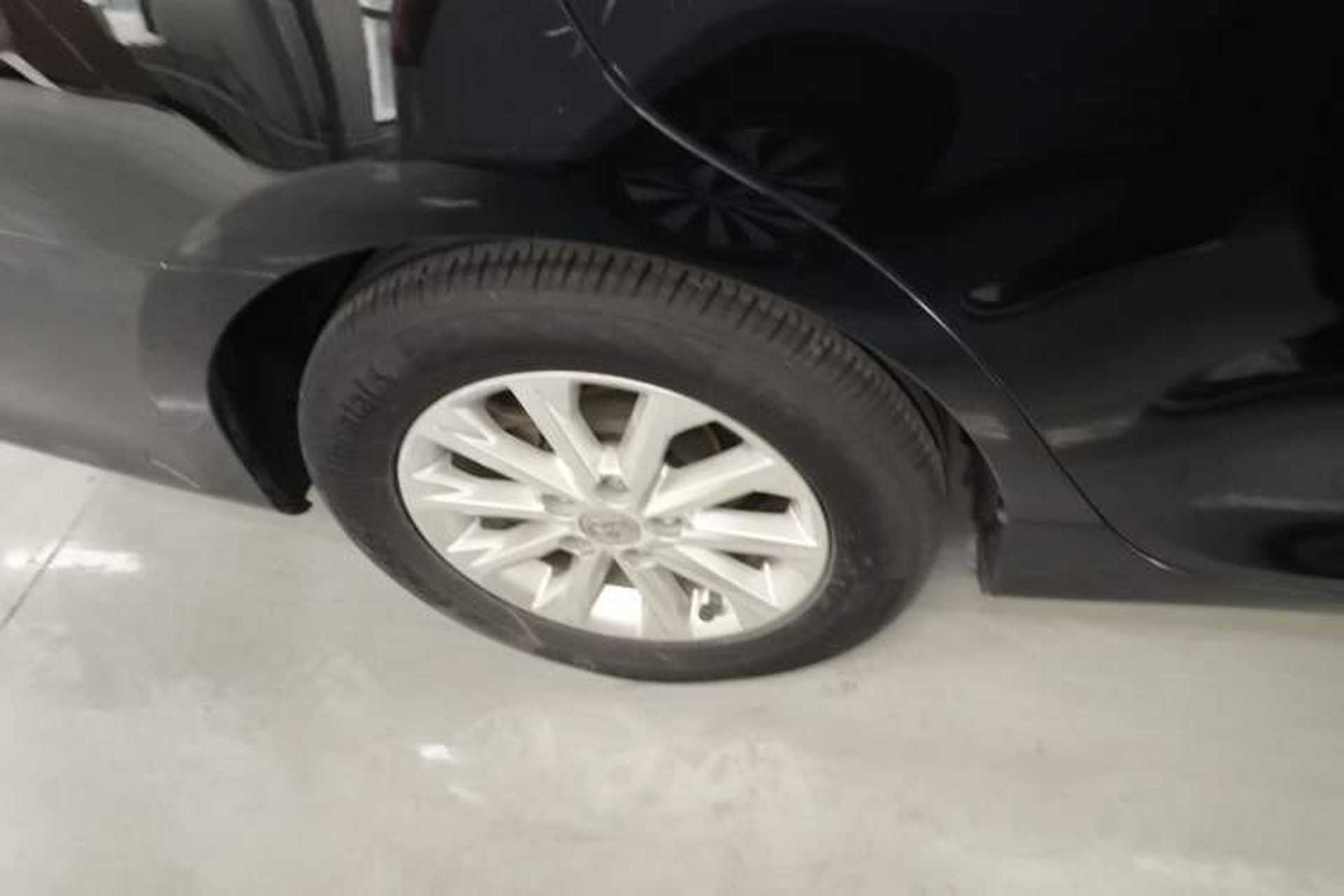 Used Toyota Camry 2016 2.0E 10th Anniversary Elite Edition Right Rear Wheel Hub