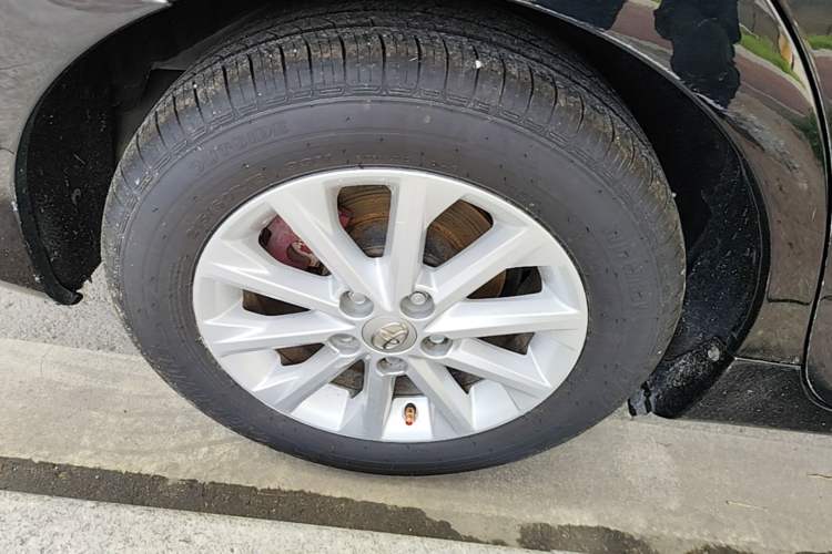 Used Toyota Camry 2016 2.0G 10th Anniversary Leading Edition Right Rear Wheel Hub