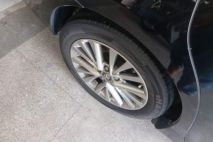 Used Toyota Camry 2016 2.5G 10th Anniversary Deluxe Navigation Edition Right Rear Wheel Hub