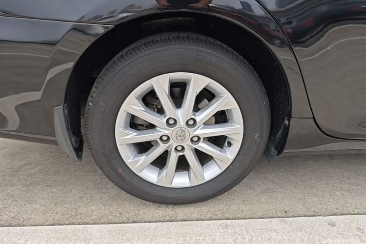 Used Toyota Camry 2016 2.0G 10th Anniversary Leading Edition Right Rear Wheel Hub