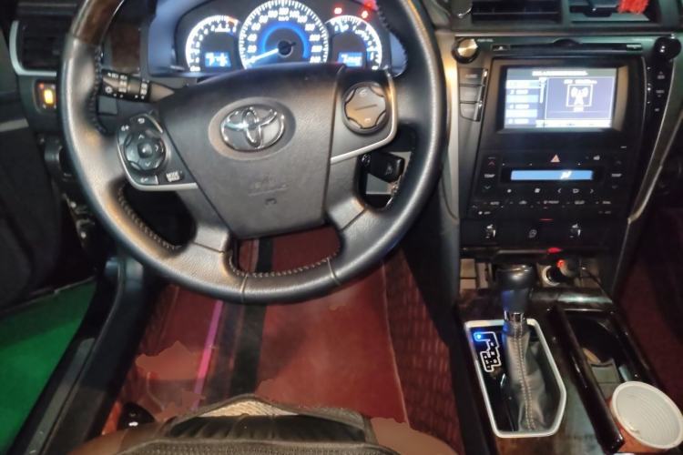 Used Toyota Camry 2016 2.0G 10th Anniversary Luxury Edition Steering Wheel