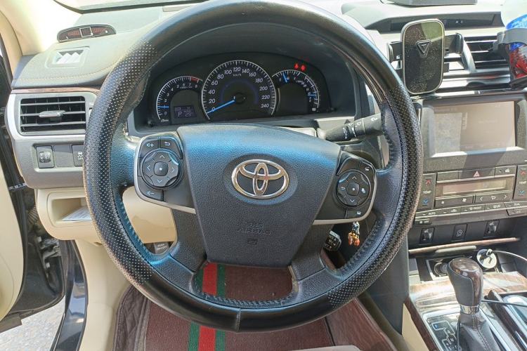 Used Toyota Camry 2016 2.0G 10th Anniversary Leading Edition Steering Wheel