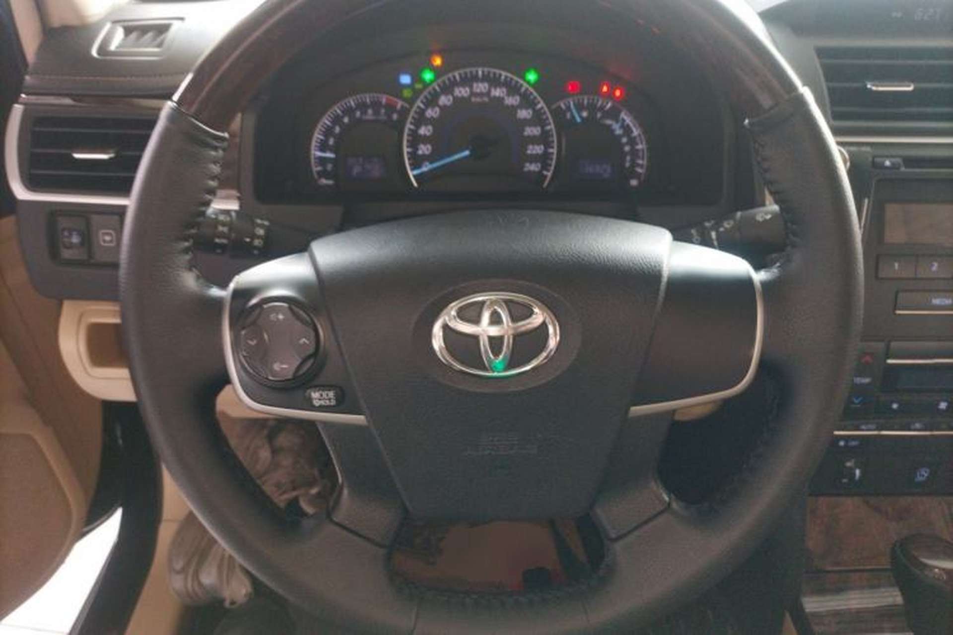 Used Toyota Camry 2016 2.0G 10th Anniversary Leading Edition Steering Wheel