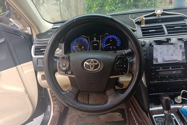 Used Toyota Camry 2016 Dual-Engine 2.5 HG 10th Anniversary Deluxe Navigation Edition Steering Wheel