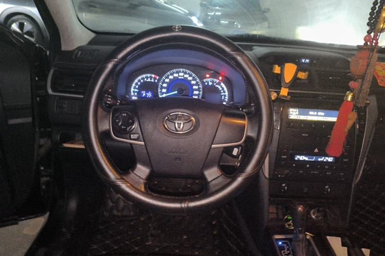 Used Toyota Camry 2016 2.0G 10th Anniversary Leading Edition Steering Wheel
