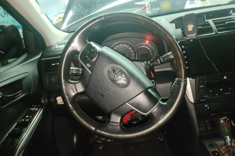 Used Toyota Camry 2016 2.0G 10th Anniversary Leading Edition Steering Wheel