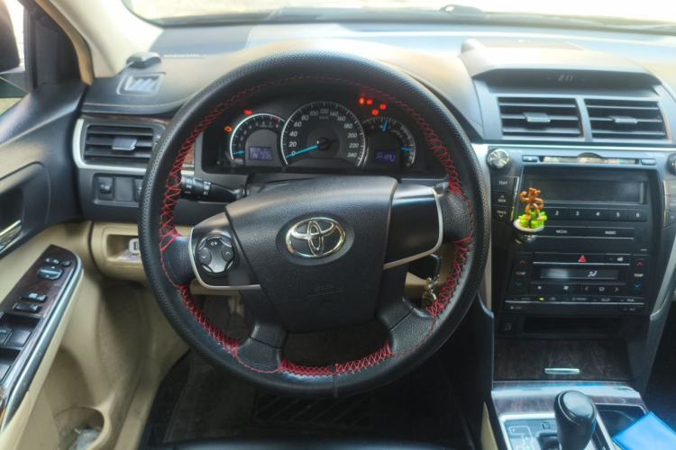 Used Toyota Camry 2016 2.0E 10th Anniversary Elite Edition Steering Wheel