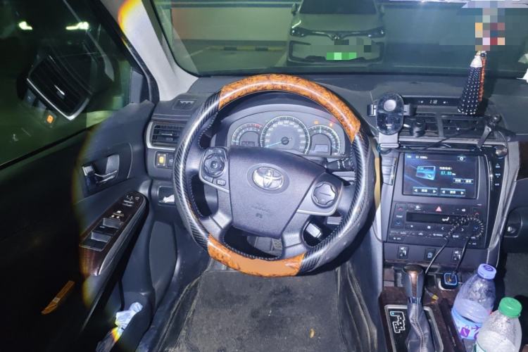 Used Toyota Camry 2016 2.5G 10th Anniversary Deluxe Navigation Edition Steering Wheel