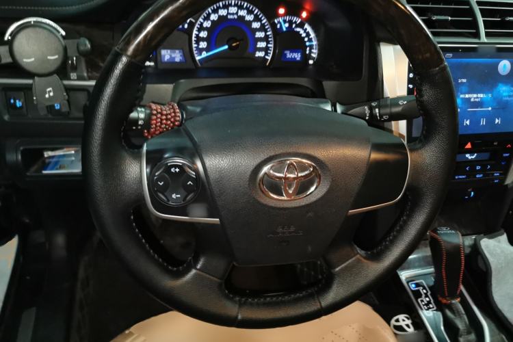 Used Toyota Camry 2016 2.0G 10th Anniversary Leading Edition Steering Wheel