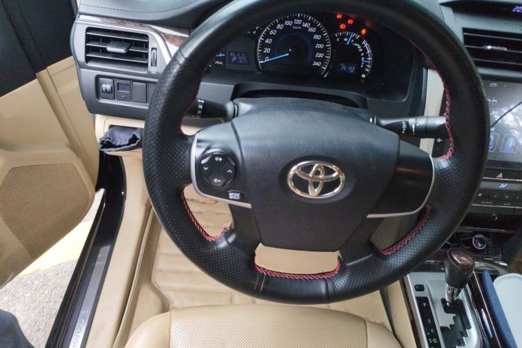 Used Toyota Camry 2016 2.0G 10th Anniversary Leading Edition Steering Wheel
