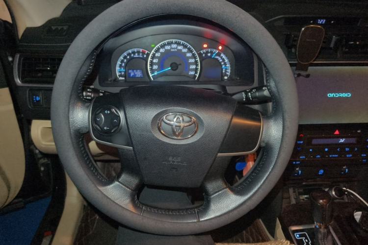 Used Toyota Camry 2016 2.0G 10th Anniversary Leading Edition Steering Wheel