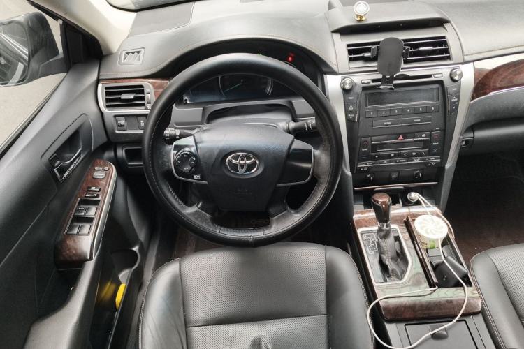 Used Toyota Camry 2016 2.0G 10th Anniversary Leading Edition Steering Wheel