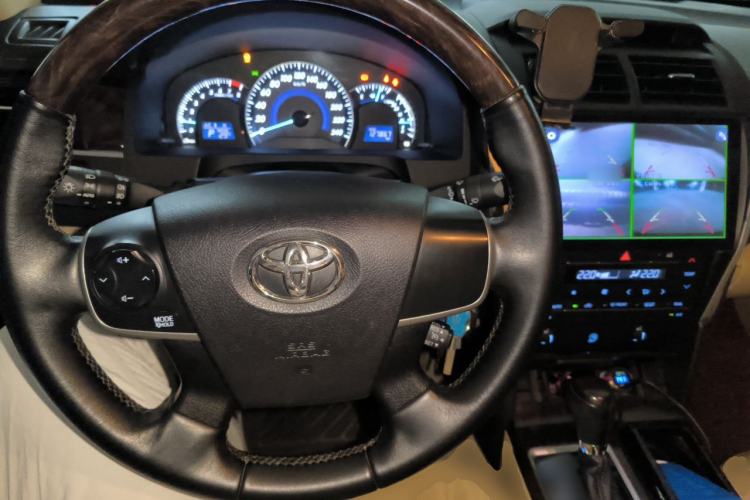 Used Toyota Camry 2016 2.0G 10th Anniversary Leading Edition Steering Wheel