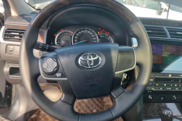 Used Toyota Camry 2016 2.0G 10th Anniversary Leading Edition Steering Wheel