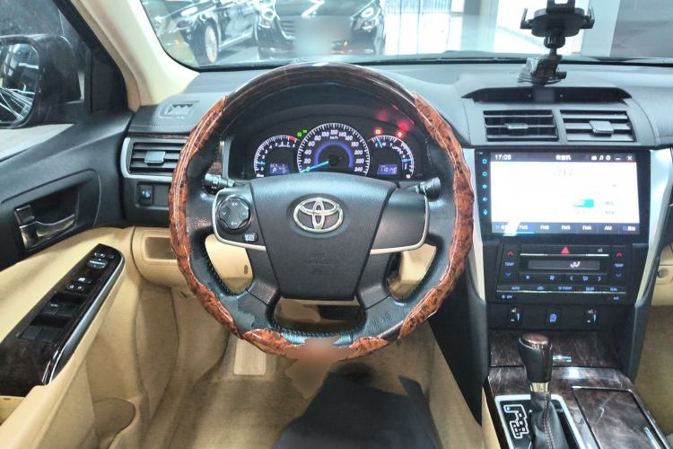 Used Toyota Camry 2016 2.0G 10th Anniversary Leading Edition Steering Wheel