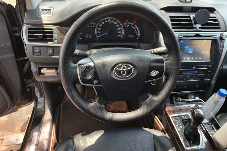 Used Toyota Camry 2016 2.0G 10th Anniversary Leading Edition Steering Wheel