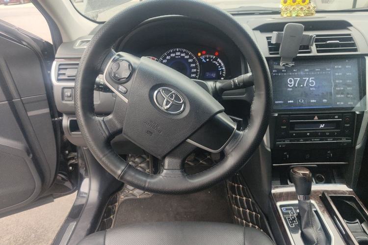 Used Toyota Camry 2016 2.0G 10th Anniversary Leading Edition Steering Wheel