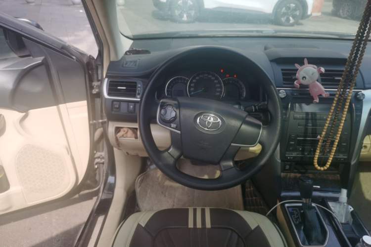 Used Toyota Camry 2016 2.0E 10th Anniversary Elite Edition Steering Wheel