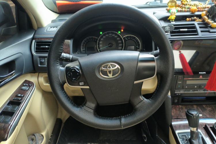 Used Toyota Camry 2016 2.0E 10th Anniversary Elite Edition Steering Wheel