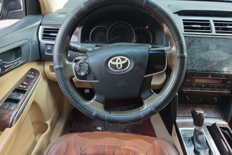 Used Toyota Camry 2016 2.0G 10th Anniversary Leading Edition Steering Wheel