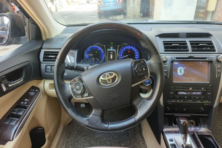Used Toyota Camry 2016 Dual-Engine 2.5 HG 10th Anniversary Deluxe Navigation Edition Steering Wheel