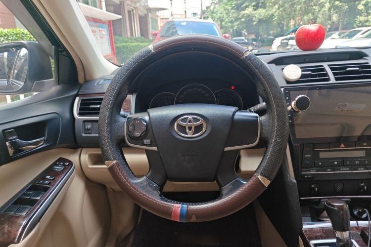 Used Toyota Camry 2016 2.0G 10th Anniversary Luxury Edition Steering Wheel
