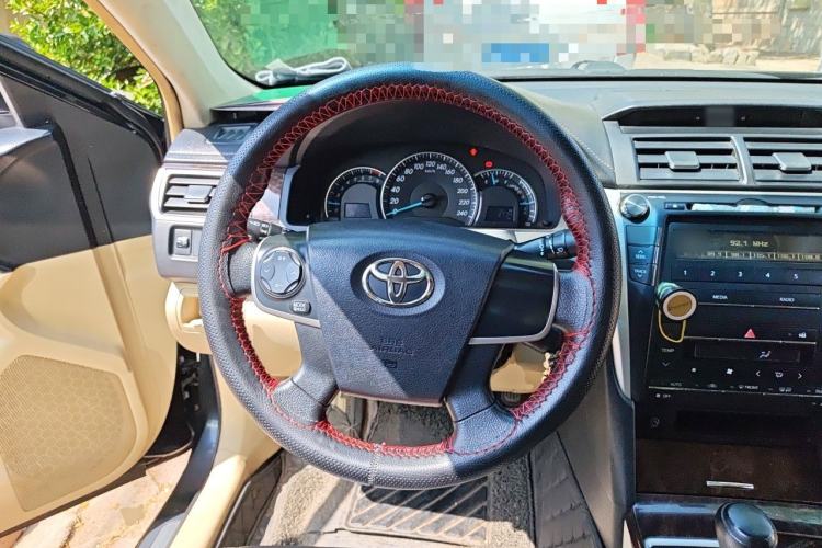 Used Toyota Camry 2016 2.0E 10th Anniversary Elite Edition Steering Wheel