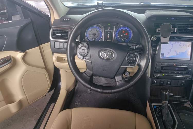 Used Toyota Camry 2016 Dual-Engine 2.5 HG 10th Anniversary Deluxe Navigation Edition Steering Wheel