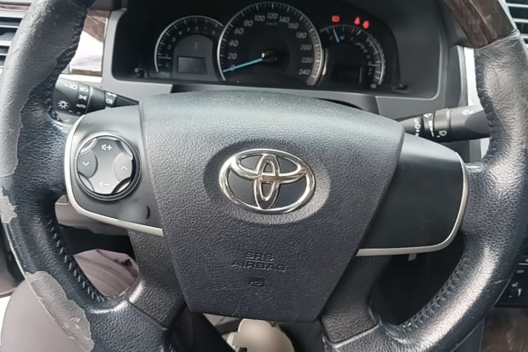 Used Toyota Camry 2016 2.0G 10th Anniversary Leading Edition Steering Wheel