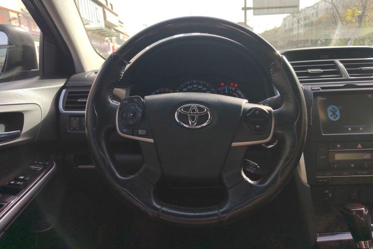 Used Toyota Camry 2016 2.5G 10th Anniversary Deluxe Navigation Edition Steering Wheel