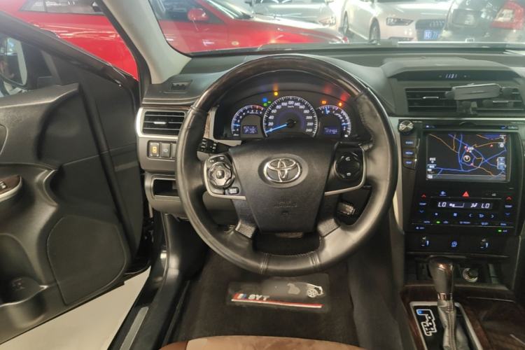 Used Toyota Camry 2016 2.5G 10th Anniversary Deluxe Navigation Edition Steering Wheel