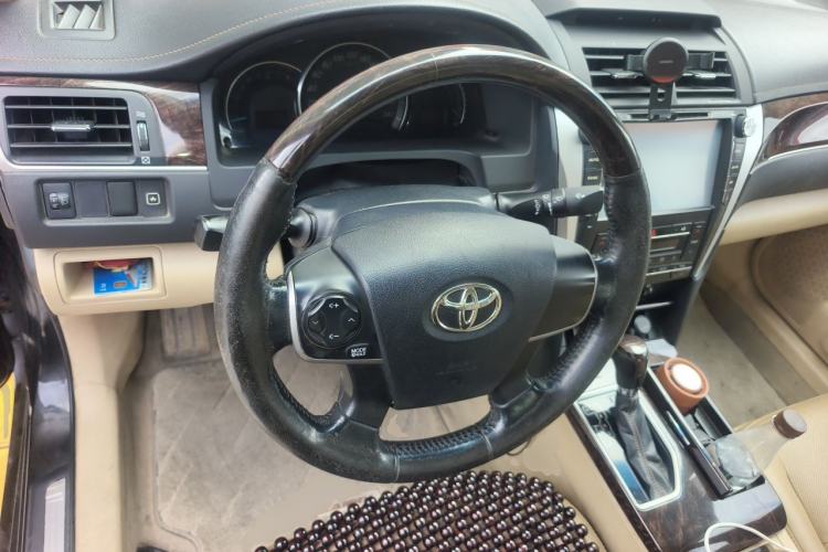 Used Toyota Camry 2016 2.0G 10th Anniversary Leading Edition Steering Wheel
