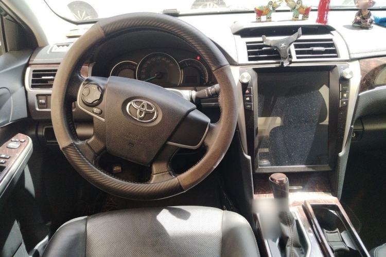 Used Toyota Camry 2016 2.0G 10th Anniversary Leading Edition Steering Wheel