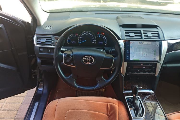 Used Toyota Camry 2016 2.0G 10th Anniversary Leading Edition Steering Wheel