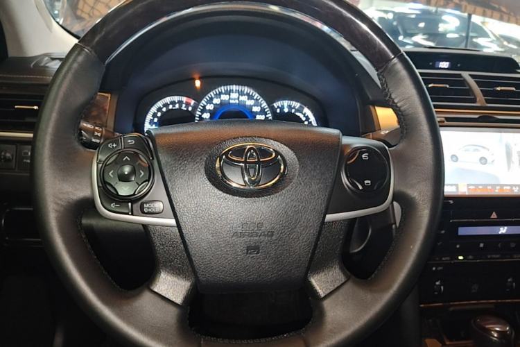 Used Toyota Camry 2016 2.0G 10th Anniversary Leading Edition Steering Wheel