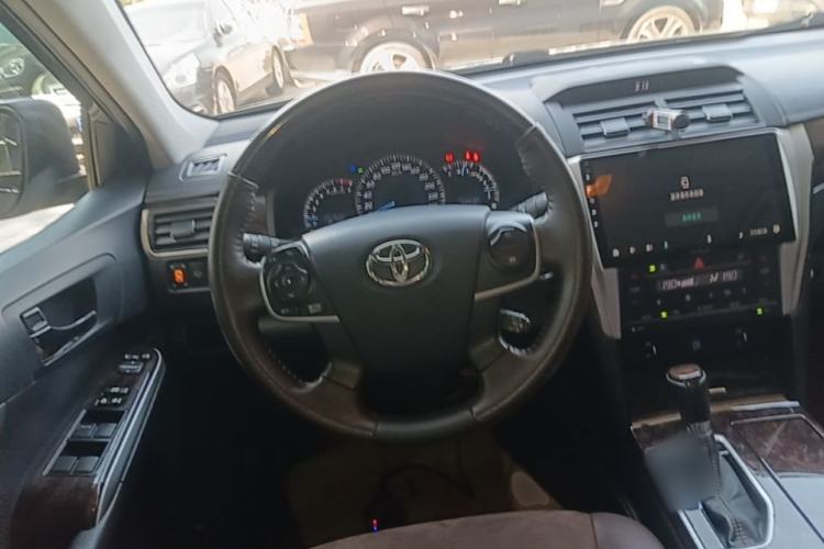 Used Toyota Camry 2016 2.5G 10th Anniversary Deluxe Navigation Edition Steering Wheel