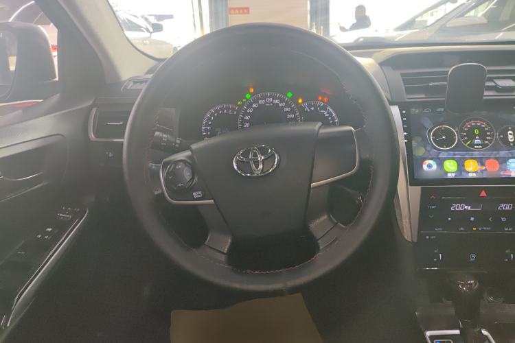 Used Toyota Camry 2016 2.0G 10th Anniversary Leading Edition Steering Wheel