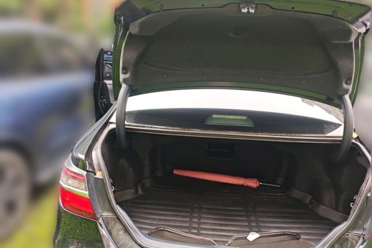 Used Toyota Camry 2016 2.0G 10th Anniversary Leading Edition Trunk