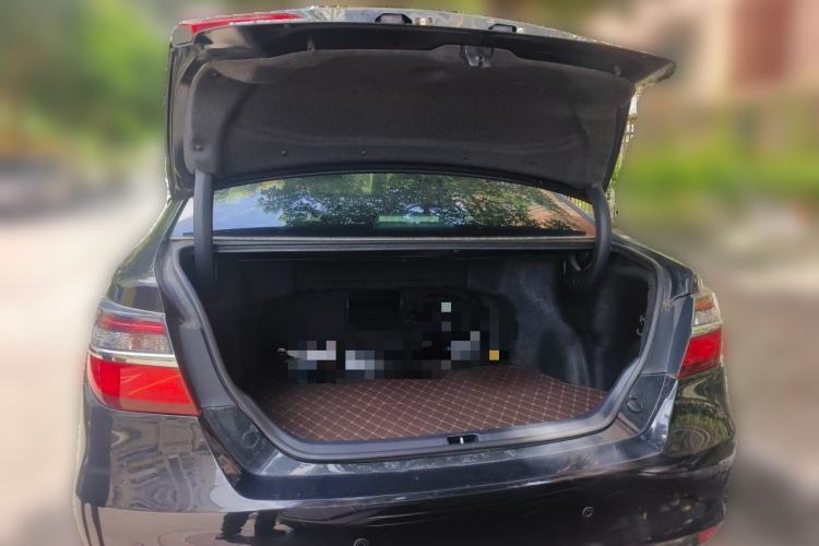 Used Toyota Camry 2016 2.0G 10th Anniversary Leading Edition Trunk